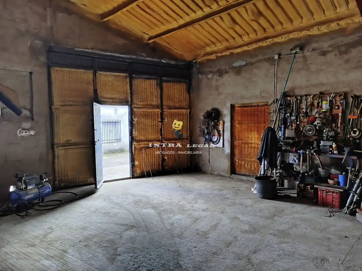 Industrial buildings for sale in Arabayona de Mógica