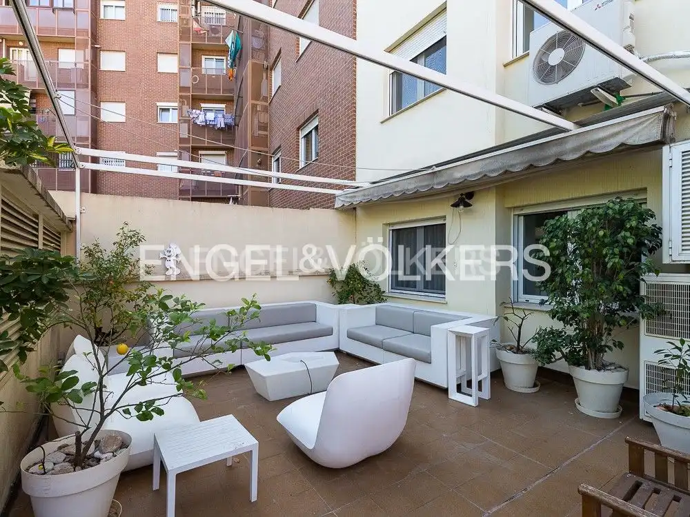 Terrassa de Pis de lloguer en Valencia amb Aire condicionat, Calefacció i Parquet