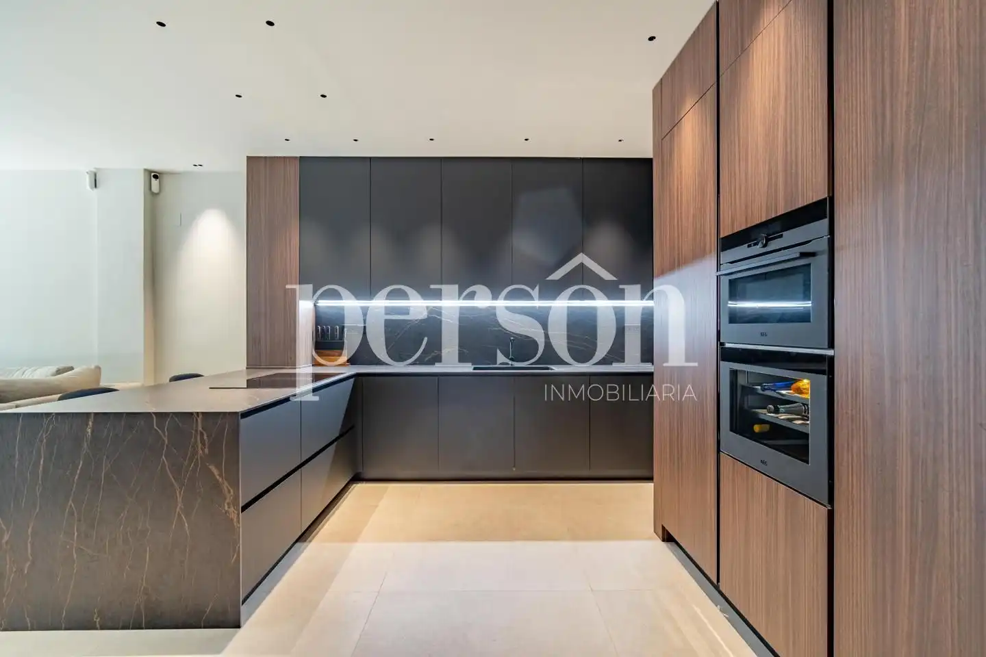 Cocina de Casa o chalet en venta en Valencia con Aire acondicionado y Terraza