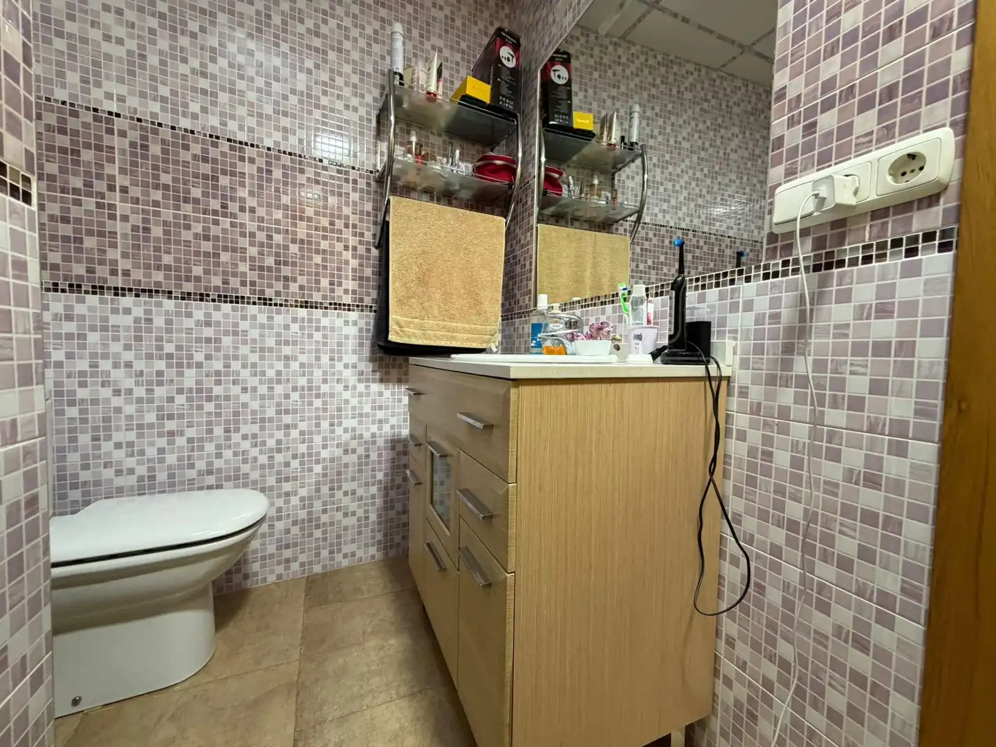 Baño de Piso en venta en Águilas con Aire acondicionado, Terraza y Amueblado