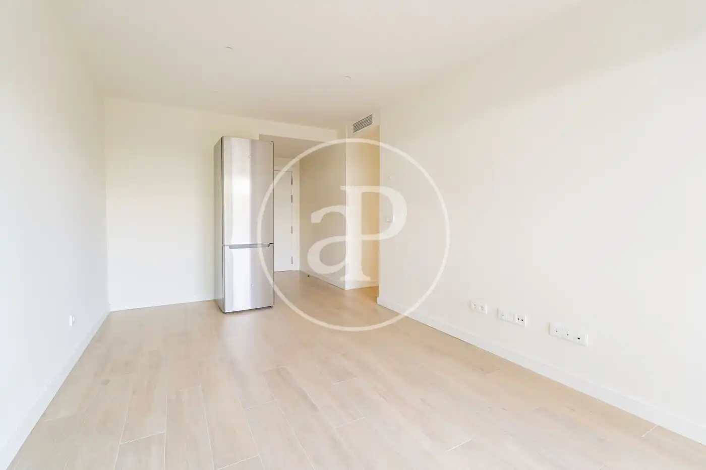 Living room of Flat for rent in Madrid  with Air Conditioner, Heating and Terrace