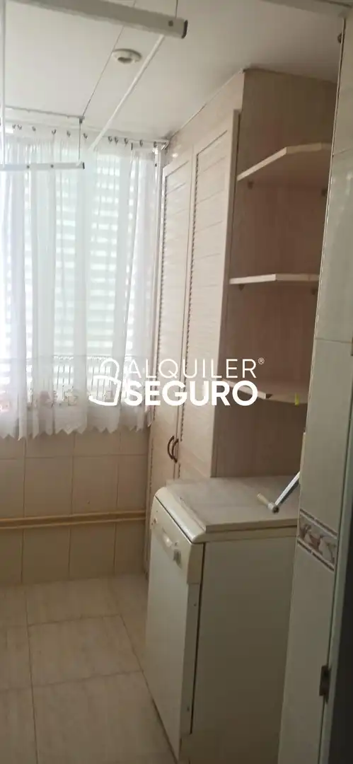 Bedroom of Flat for rent in Madrid  with Heating