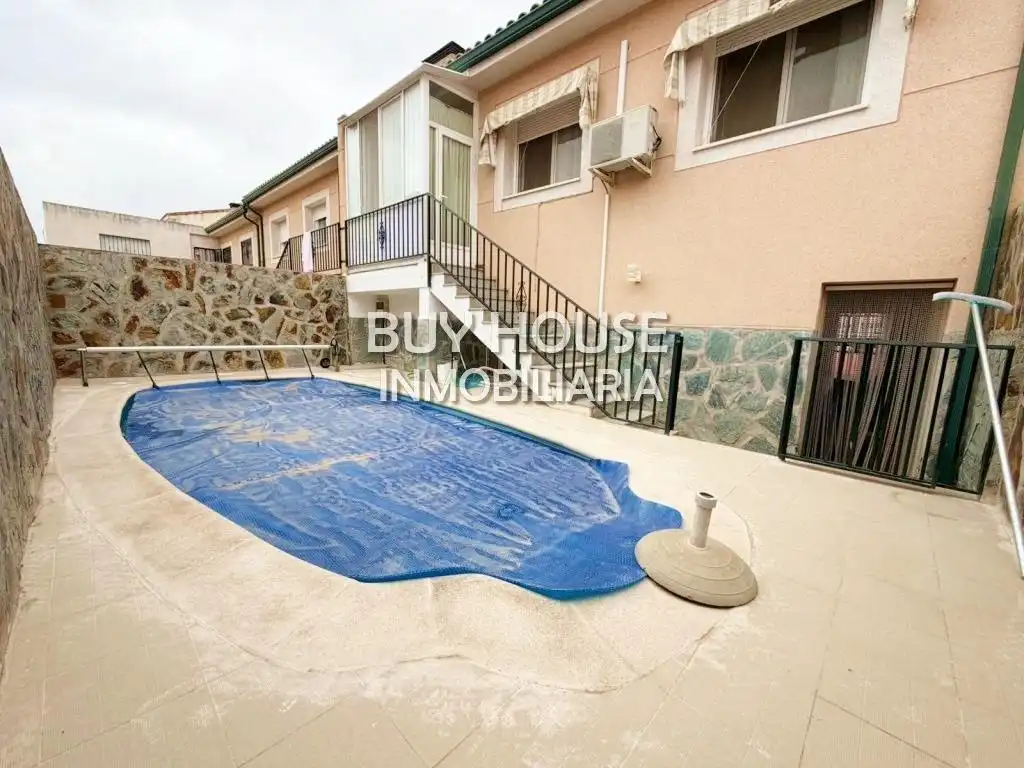 Reihenhaus mit Pool zum Verkauf in Añover de Tajo