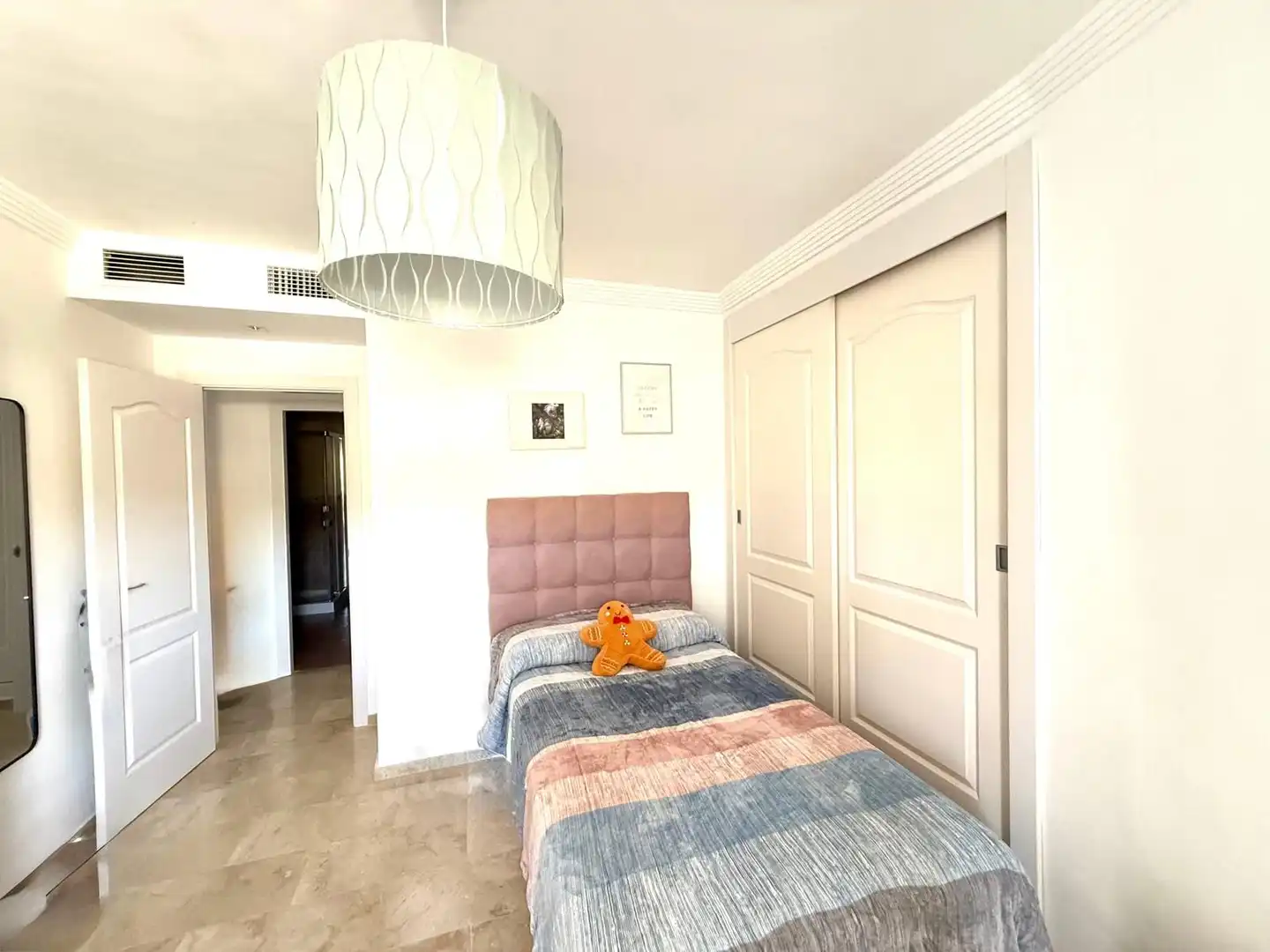 Bedroom of Flat for sale in Parauta  with Terrace, Storage room and Furnished