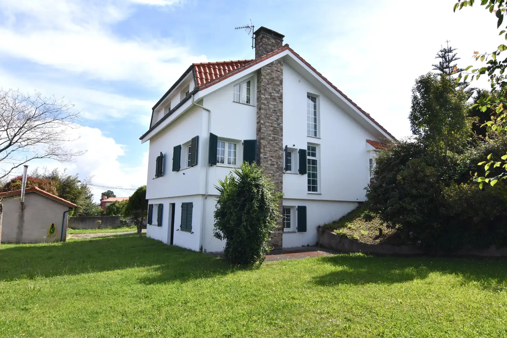 Exterior view of Houses for sale in Sada (A Coruña)  with Heating, Private garden and Parquet flooring