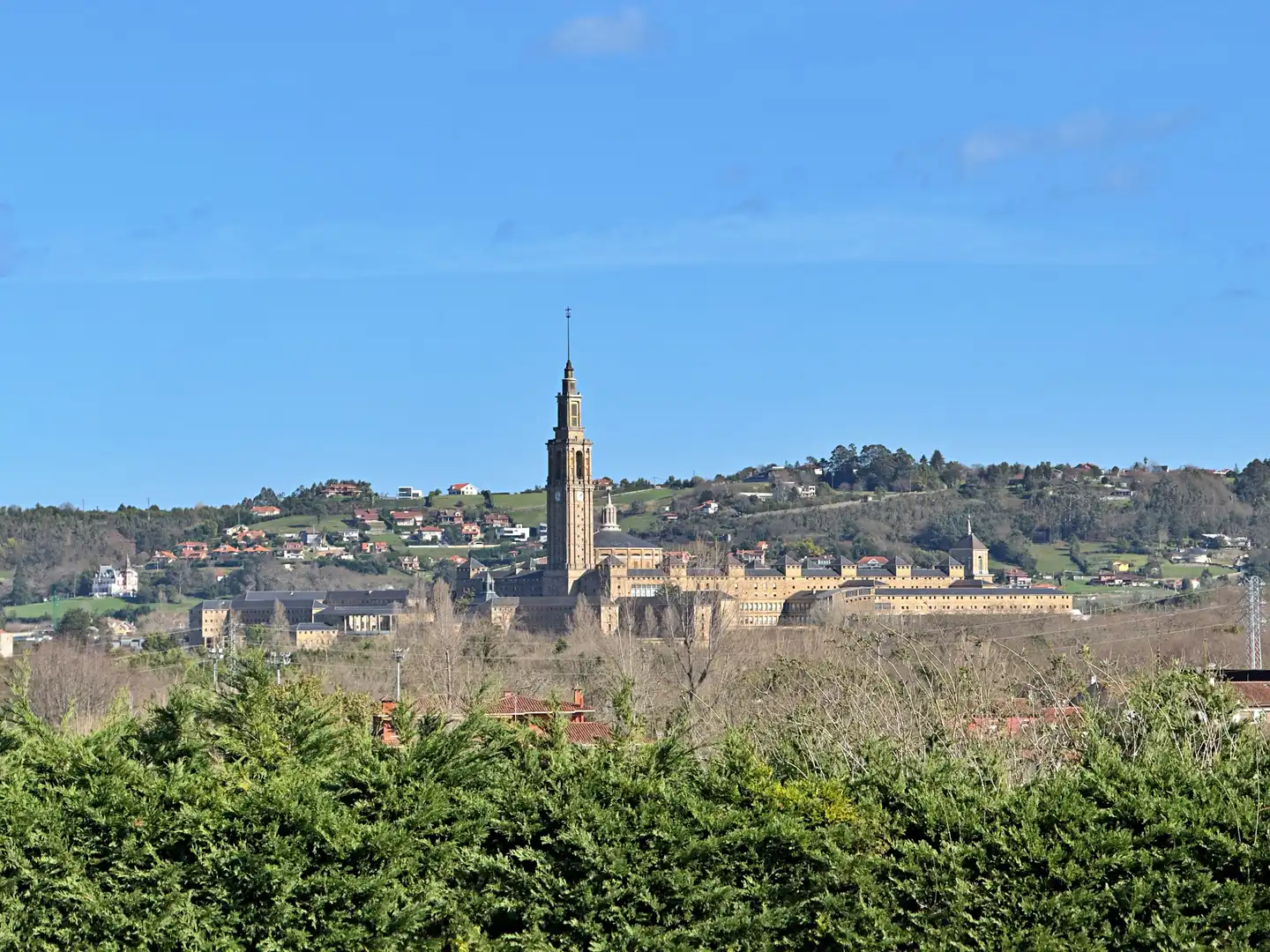 Vista exterior de Casa o xalet en venda en Gijón  amb Calefacció, Parquet i Terrassa