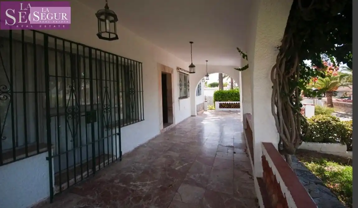 Casa o xalet en venda en Conil de la Frontera amb Jardí privat, Terrassa i Traster