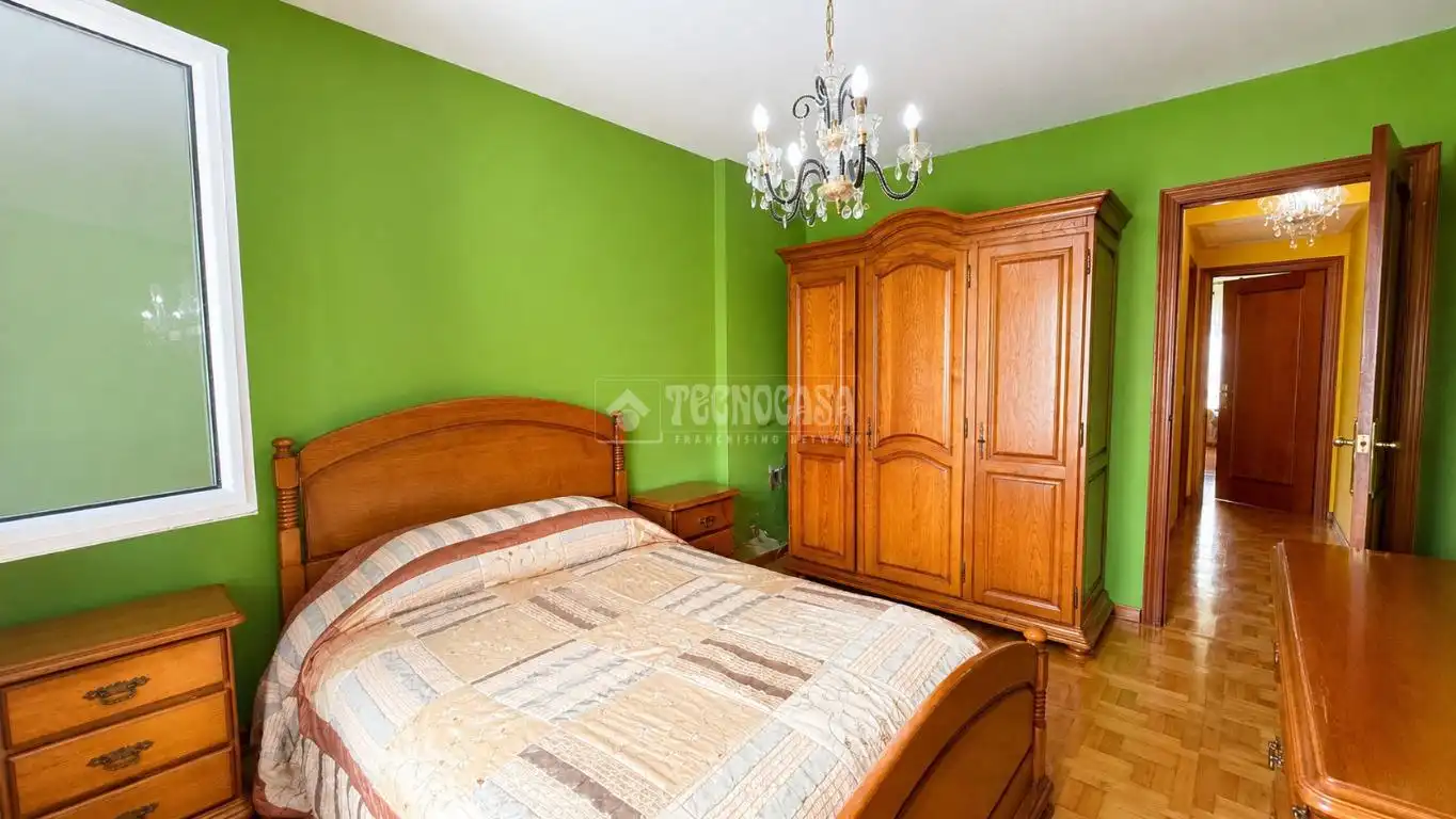 Habitación de Piso en venta en Gijón  con Calefacción y Terraza
