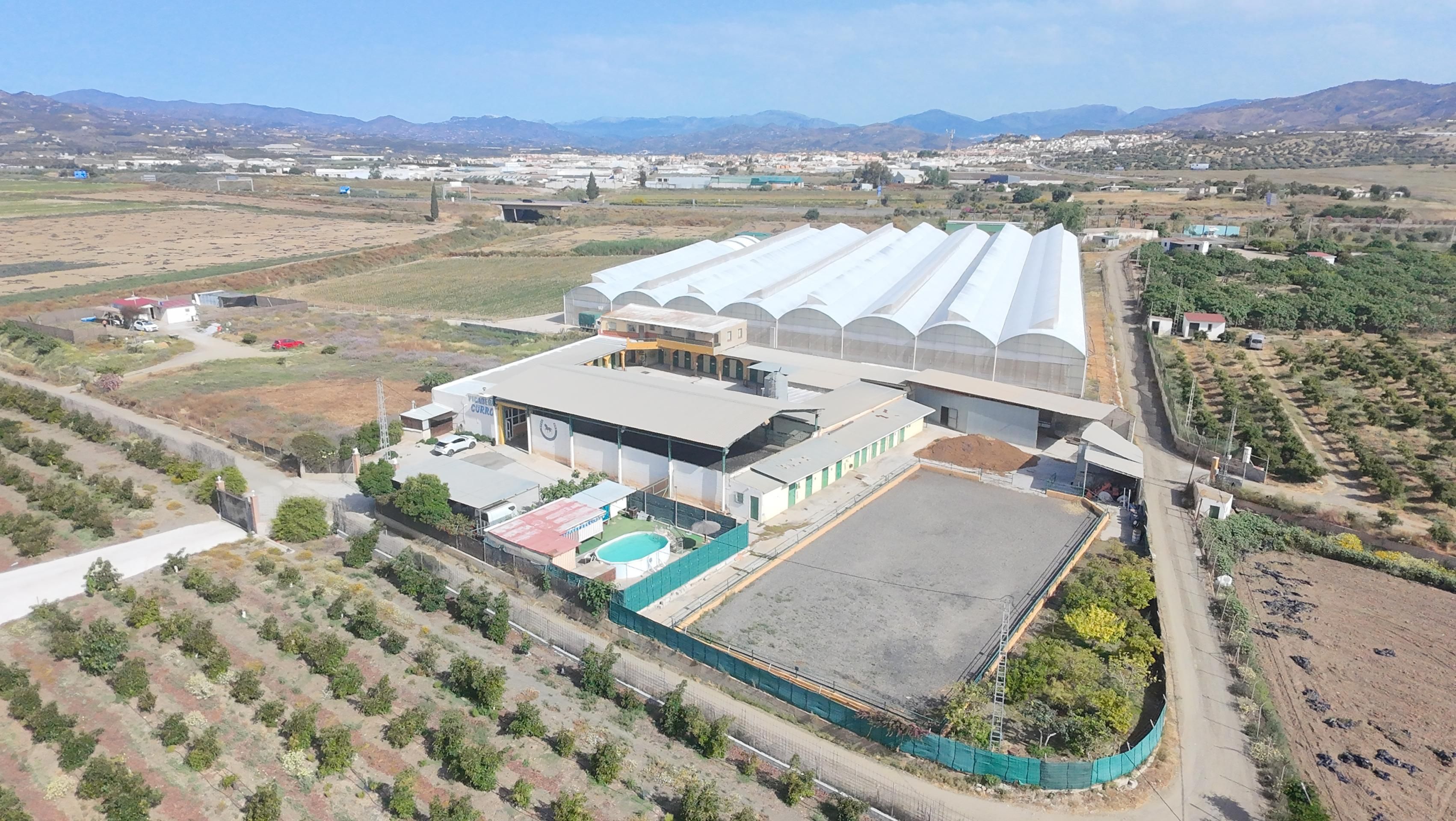 Exterior view of Country house for sale in Vélez-Málaga  with Private garden and Community pool