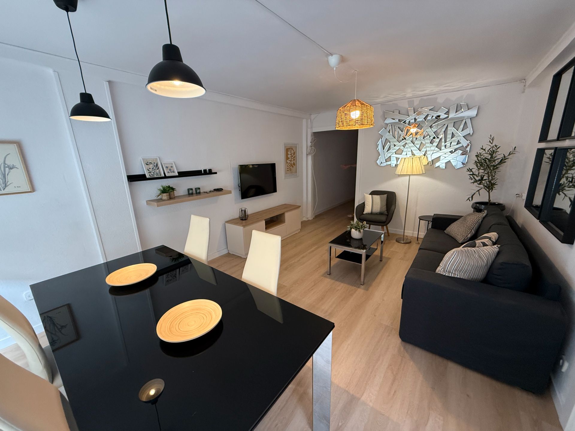 Living room of Flat to rent in  Tarragona Capital  with Heating, Parquet flooring and Furnished