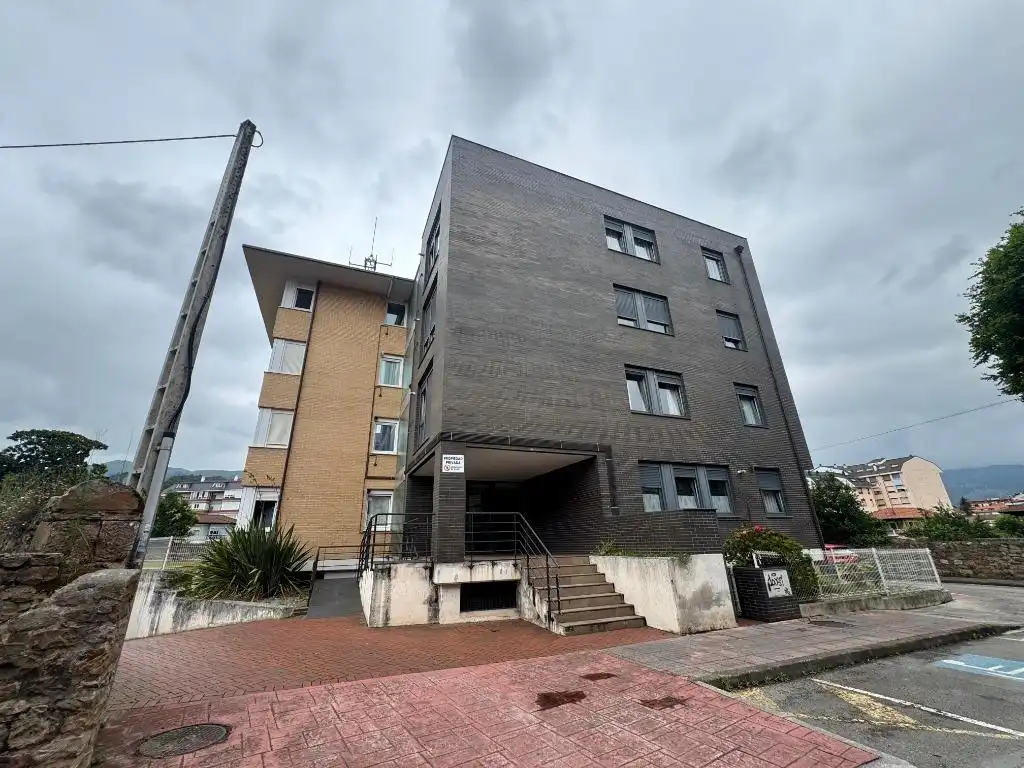 Flat for sale in Calle LASALLE, 3, Los Corrales de Buelna