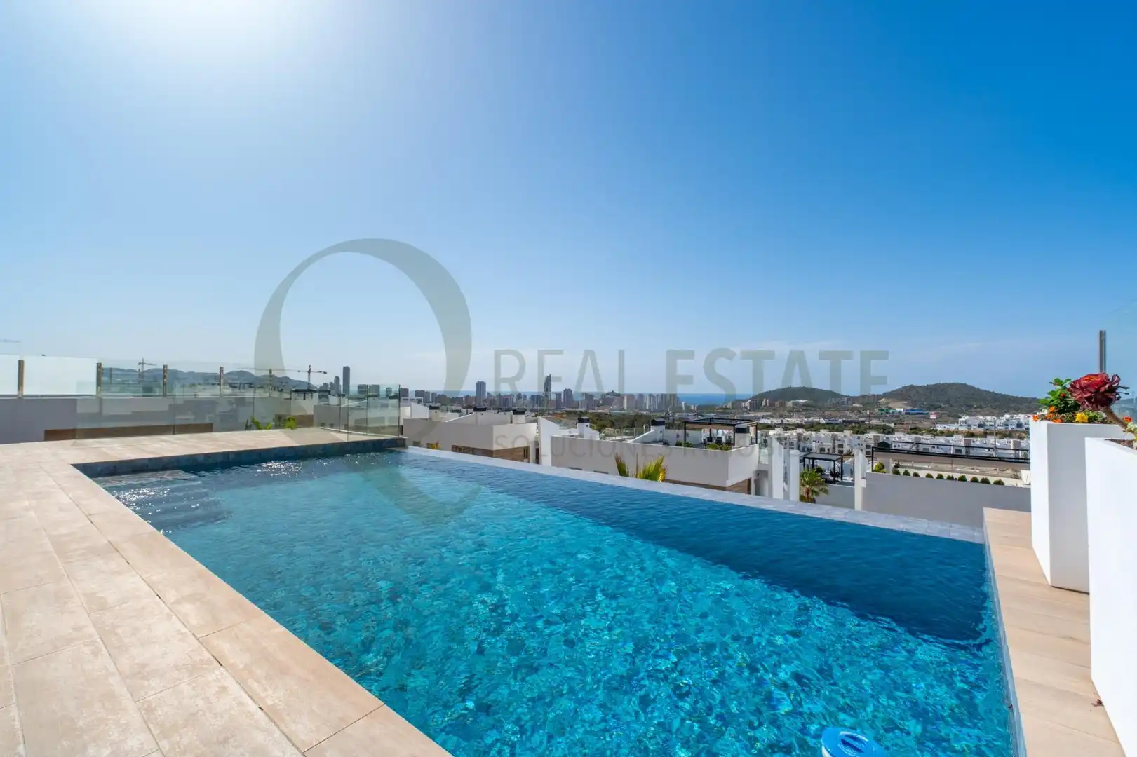 Vista exterior de Casa o chalet en venta en Benidorm con Aire acondicionado, Calefacción y Jardín privado