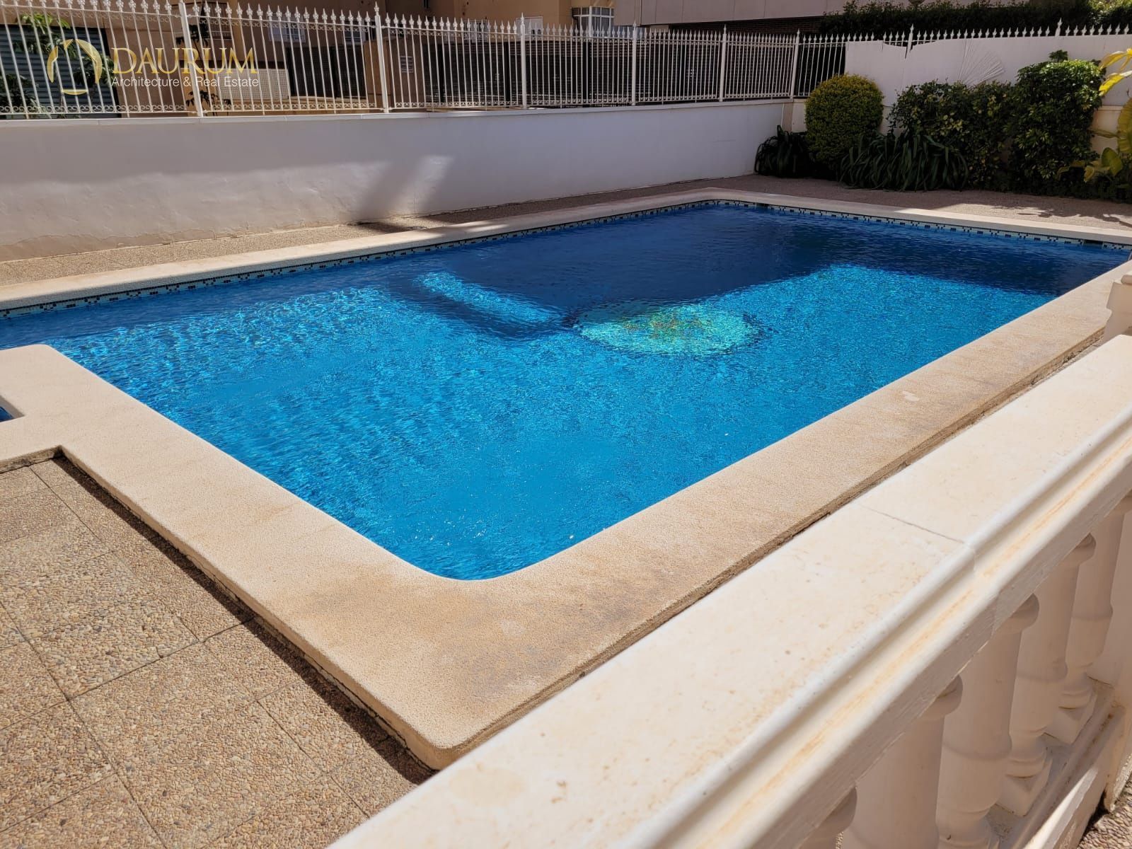 Piscina de Pis en venda en Elche / Elx amb Aire condicionat, Terrassa i Traster