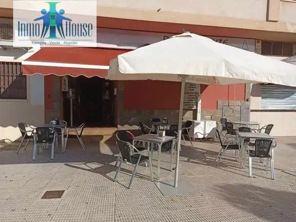 Local comercial en venda a San Pedro, imagen 2