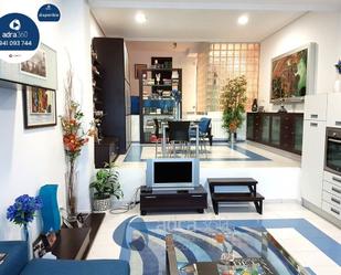 Living room of Study for sale in  Logroño