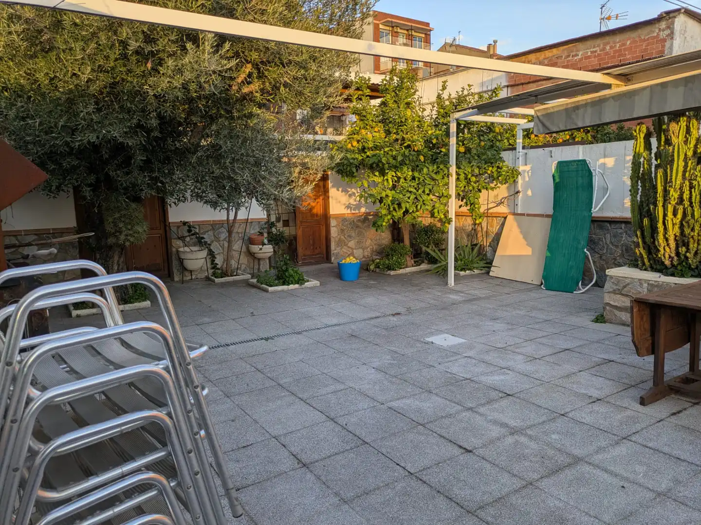 Terrasse von Haus oder Chalet zum Verkauf in Santa Coloma de Gramenet mit Klimaanlage, Heizung und Terrasse