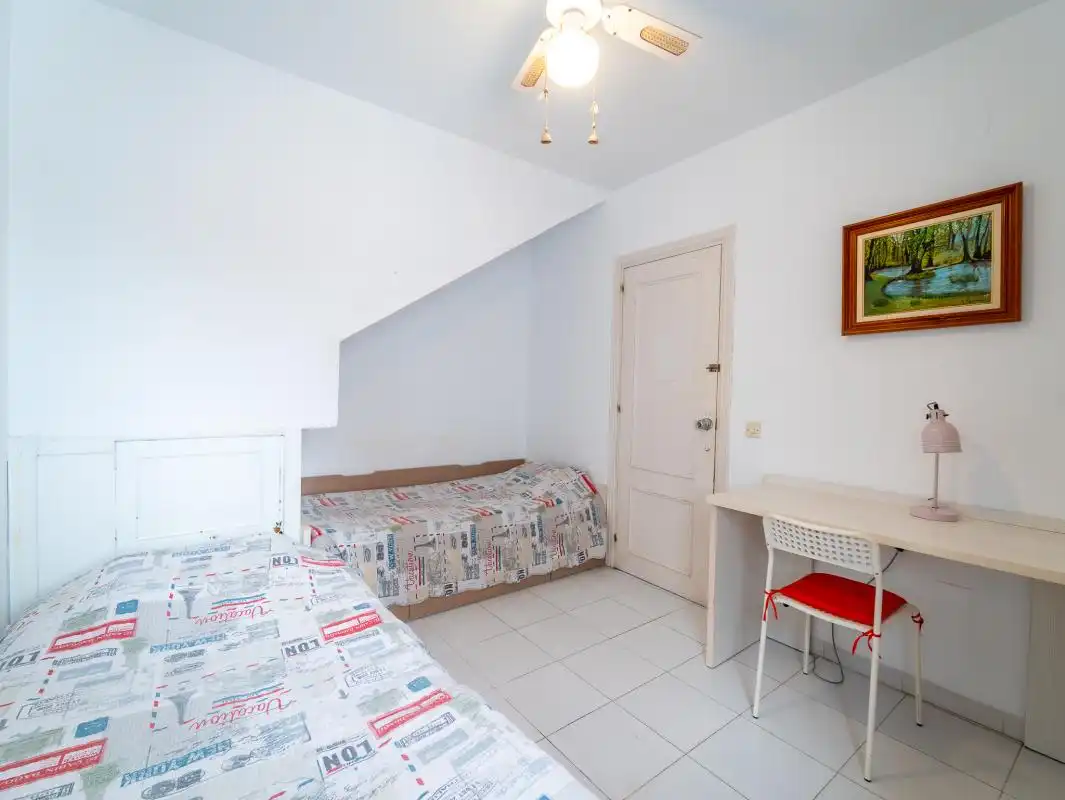 Schlafzimmer von Maisonette zum Verkauf in Málaga mit Klimaanlage, Heizung und Privatgarten