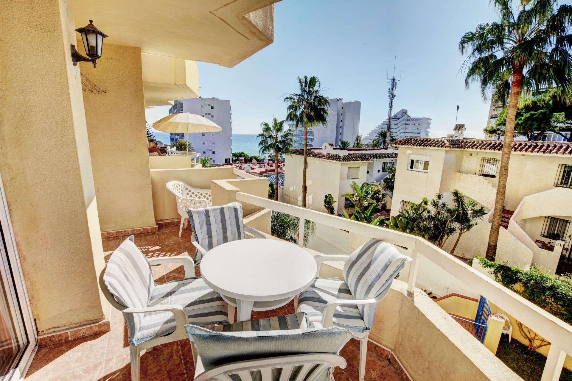 Terrassa de Apartament en venda en Benalmádena amb Jardí privat, Terrassa i Piscina comunitària