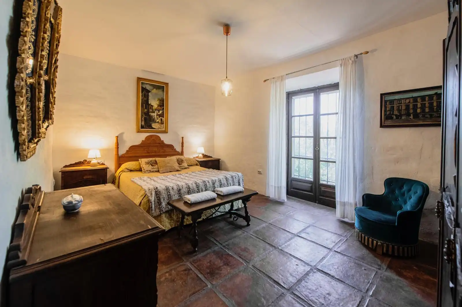 Habitación de Finca rústica en venta en Málaga con Jardín privado, Horno y TV