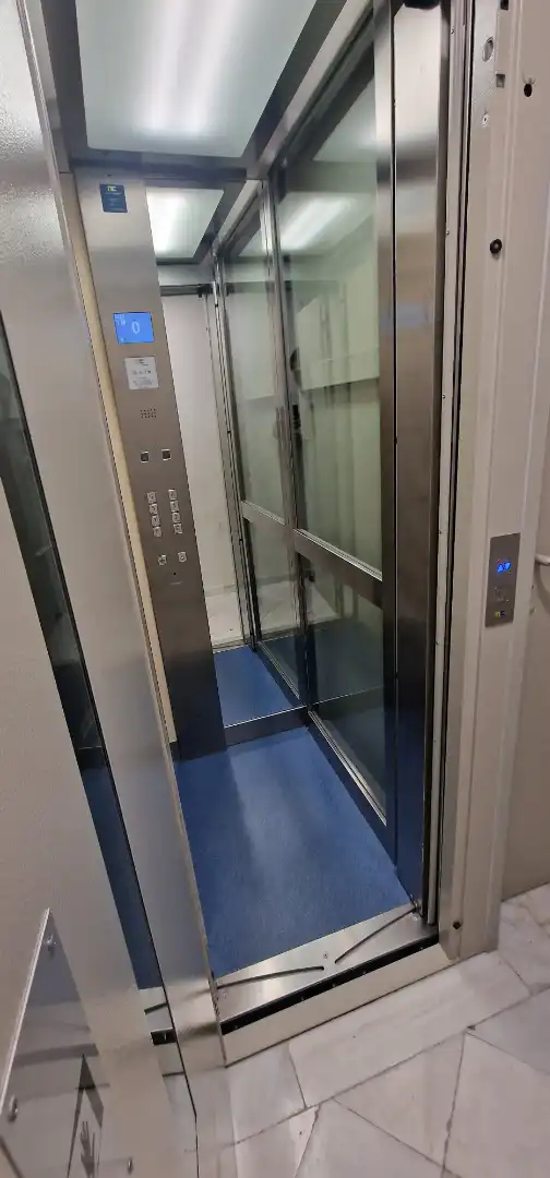 Piso con ascensor en venta en Carrer de la Lluna, imagen 18