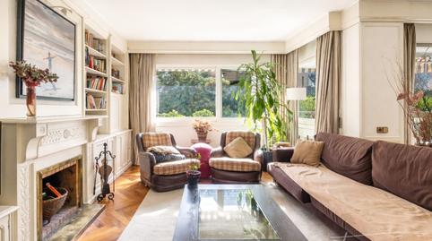 Foto 3 von Erdgeschoss zum Verkauf in Calle Joan Oliver, L'Eixample, Sant Cugat del Vallès