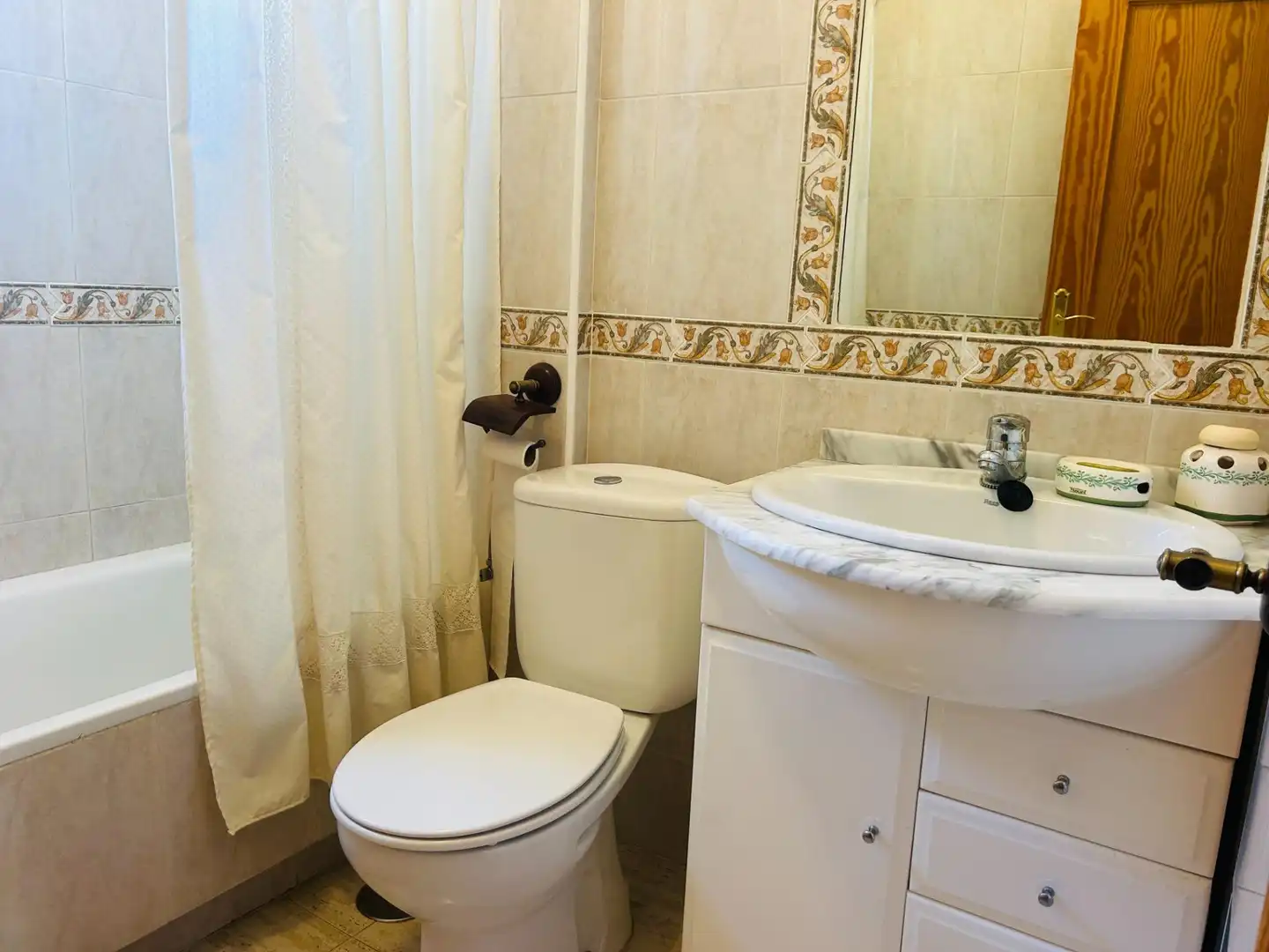 Badezimmer von Einfamilien-Reihenhaus zum Verkauf in San Javier mit Klimaanlage, Terrasse und Möbliert