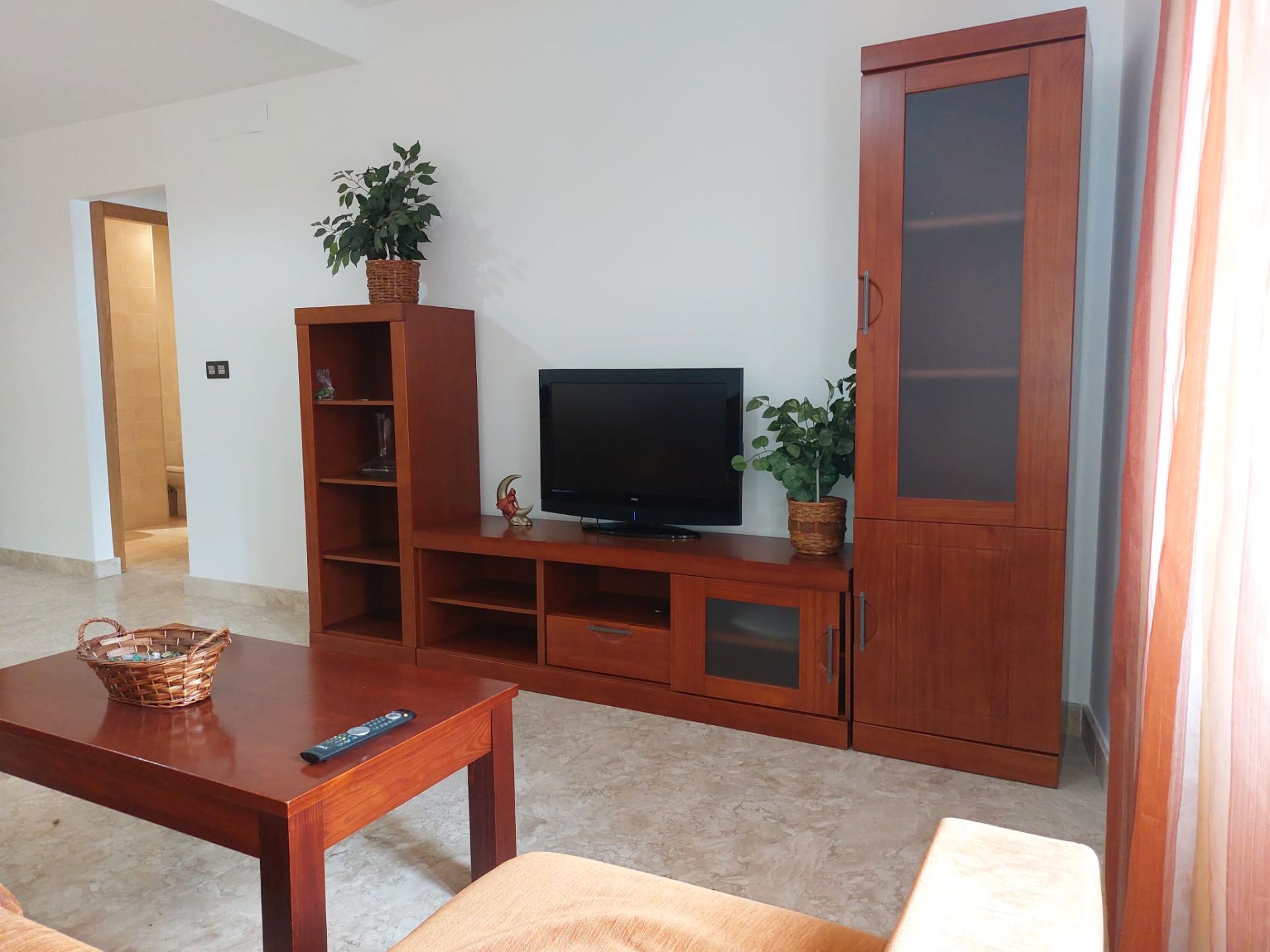 Living room of Apartment for sale in Algeciras  with Furnished, Oven and Washing machine