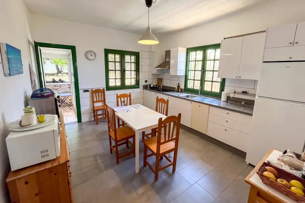 Cuina de Casa o xalet en venda en San Sebastián de la Gomera amb Terrassa i Moblat