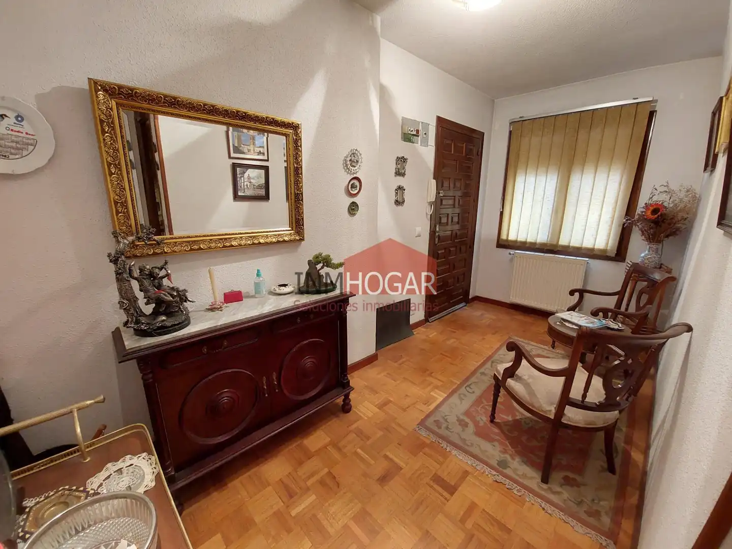 Sala de estar de Piso en venta en Arévalo con Calefacción, Parquet y Amueblado