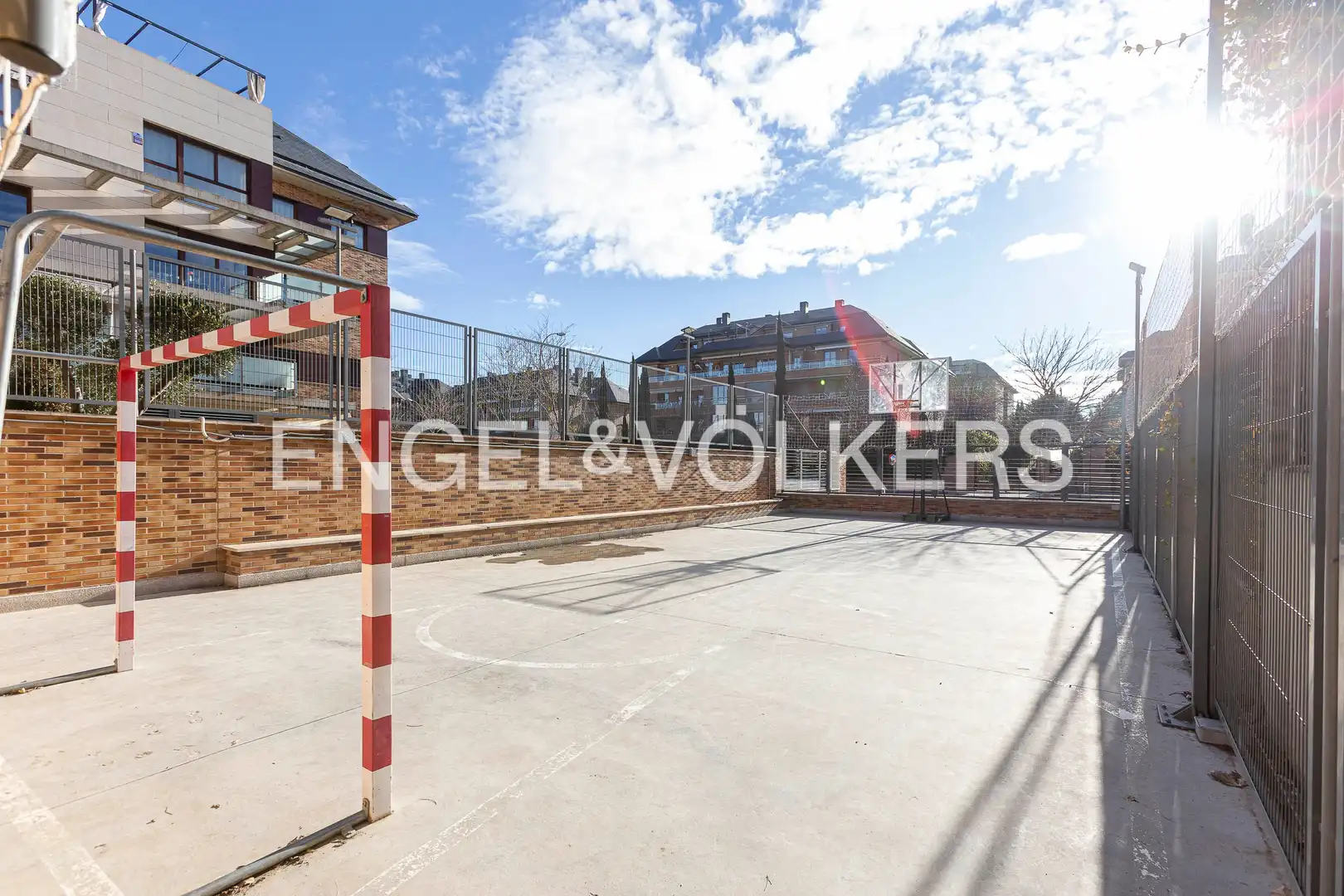 Terraza de Ático de alquiler en Zona Monte El Pilar