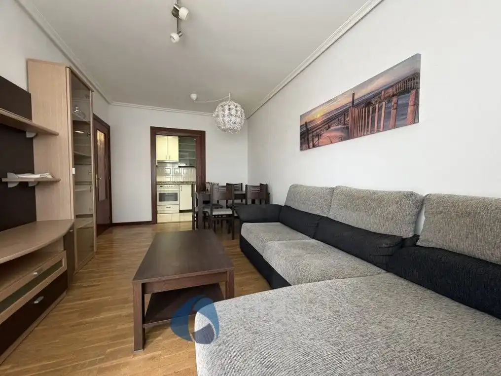 Sala d'estar de Apartament en venda en  Logroño amb Calefacció, Terrassa i Traster