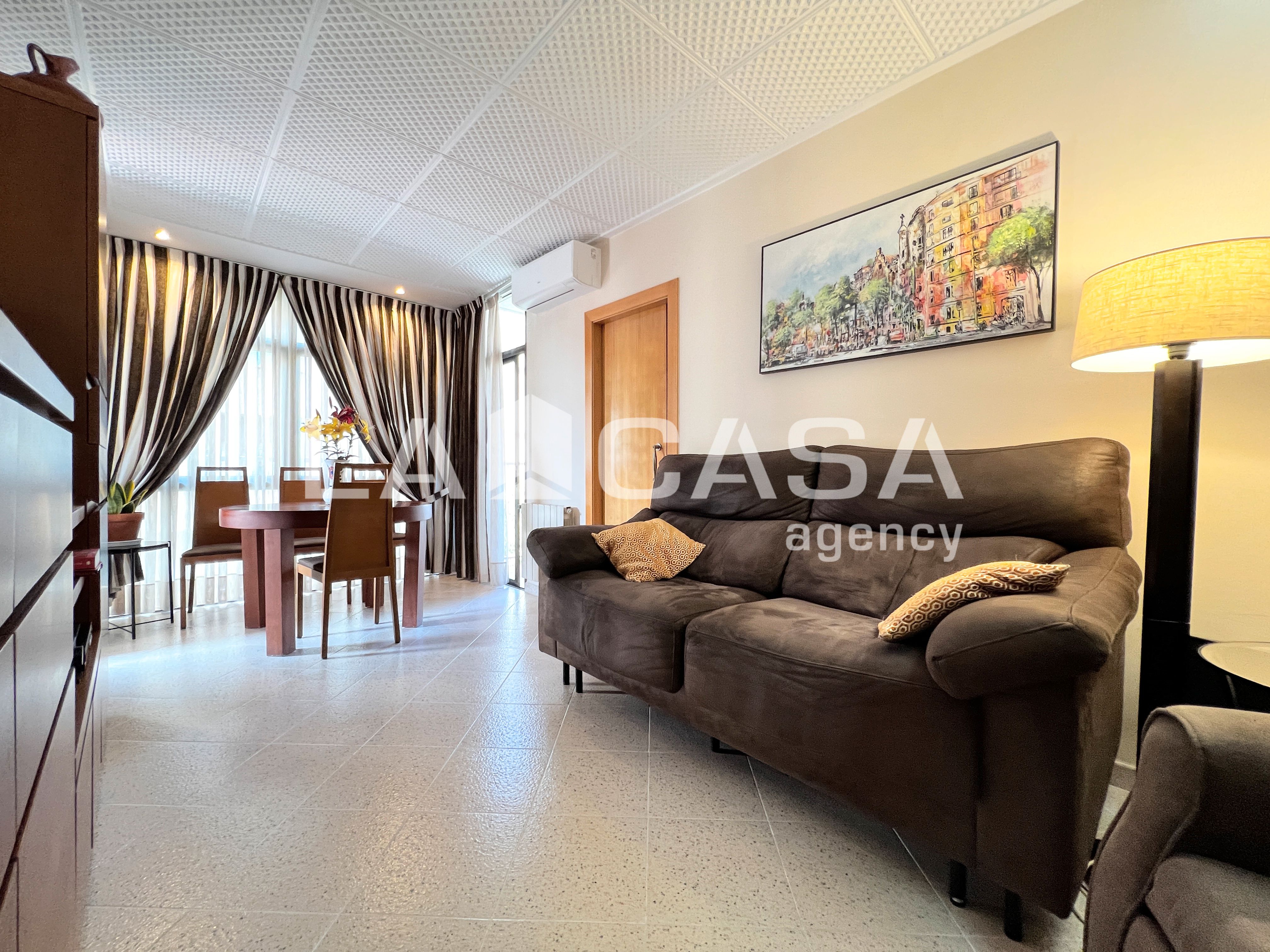 Sala d'estar de Pis en venda en  Barcelona Capital amb Calefacció i Balcó