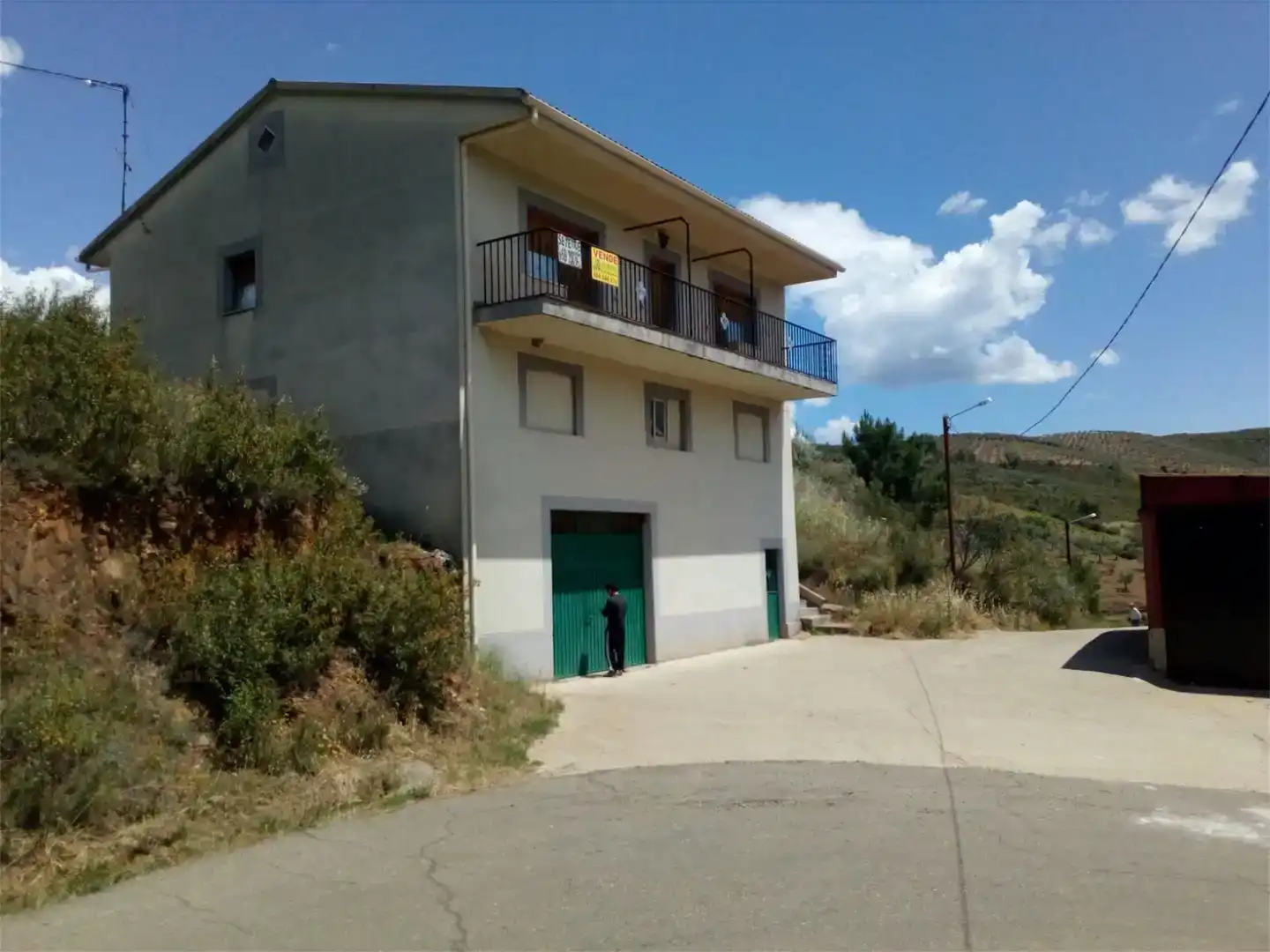 Exterior view of Houses for sale in Caminomorisco, Cáceres