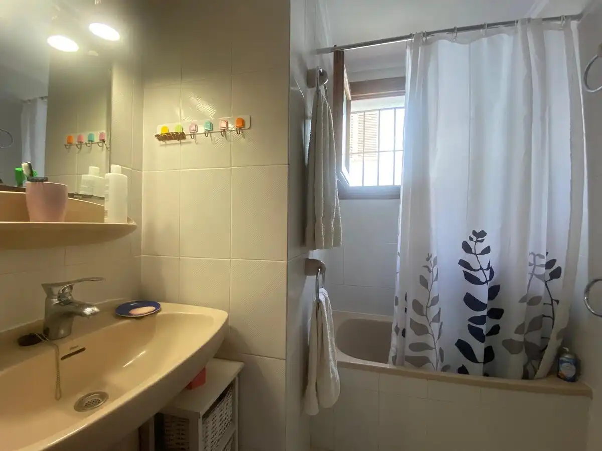 Bany de Apartament de lloguer en Dénia amb Aire condicionat, Calefacció i Terrassa