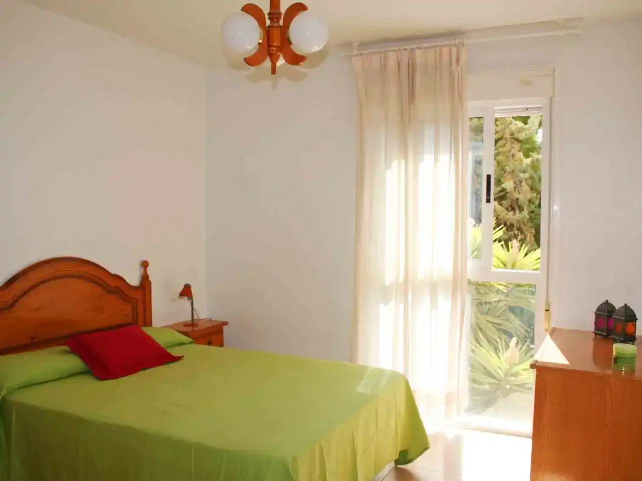 Schlafzimmer von Wohnung zur Miete in Roquetas de Mar mit Klimaanlage, Privatgarten und Schwimmbad