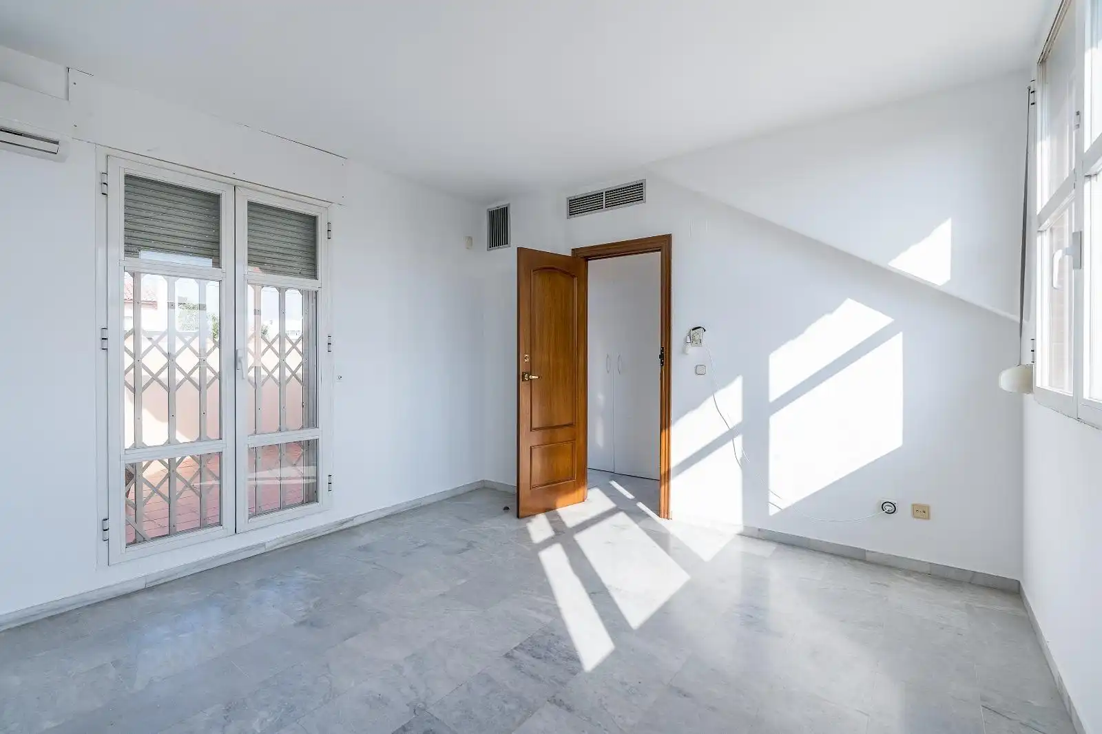 Casa o chalet en venta en Avenida de Francisco Ayala, Avda. Federico Garcia Lorca - Nueva Estación Autobuses