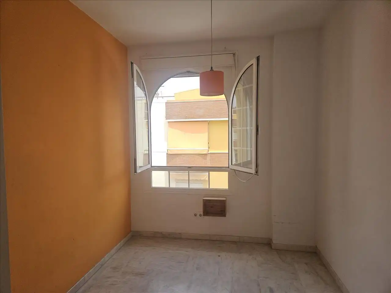 Habitación de Piso en venta en Sevilla con Trastero