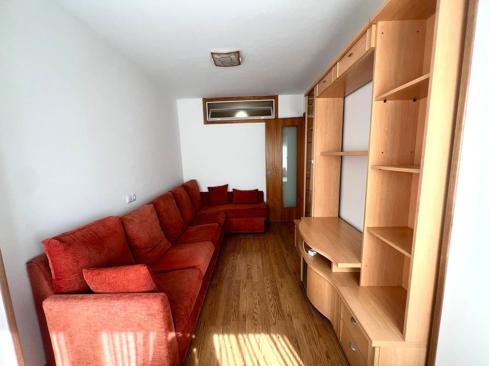 Sala de estar de Piso de alquiler en A Coruña Capital  con Amueblado, Horno y Lavadora