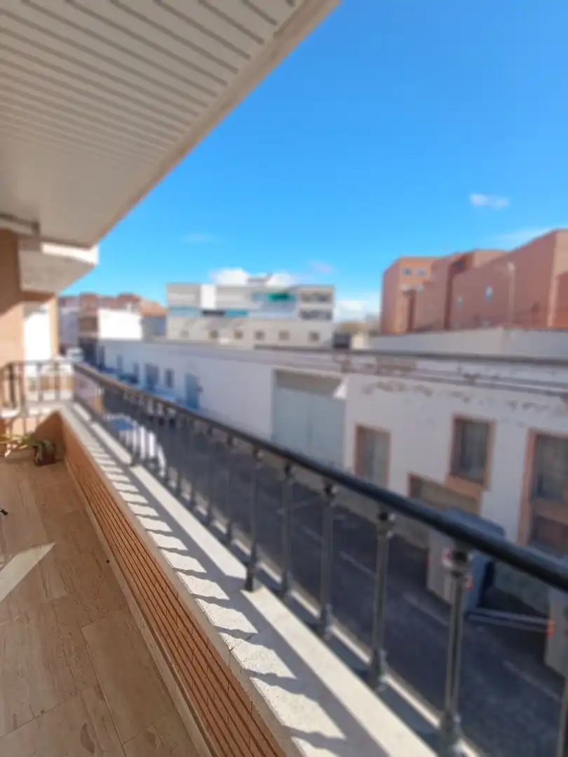 Vista exterior de Casa o chalet en venta en Ciudad Real con Aire acondicionado, Calefacción y Parquet