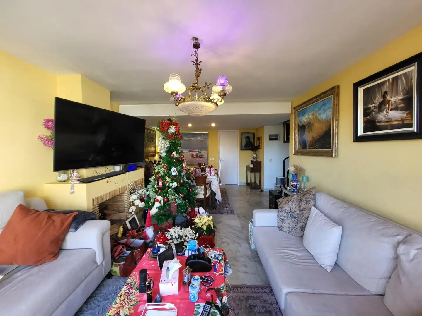 Sala de estar de Casa o chalet en venta en Estepona con Aire acondicionado, Calefacción y Terraza