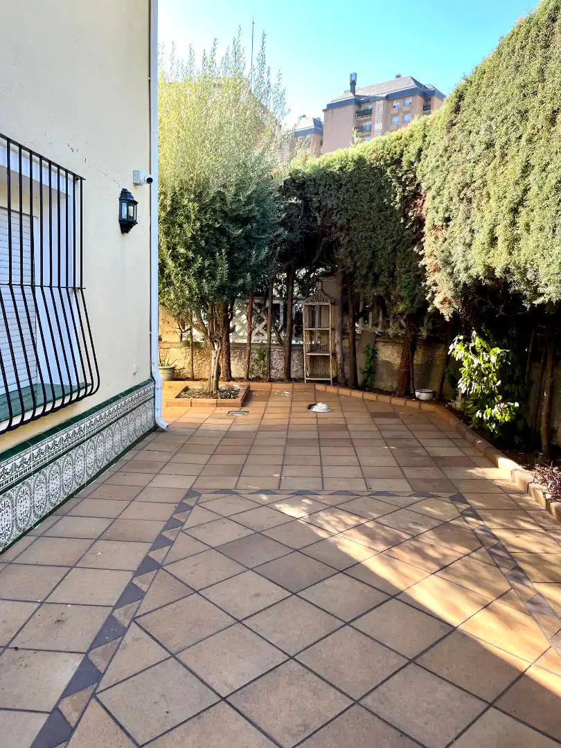Casa bifamiliare in vendita a Calle de Cogolludo 36, imagen 3