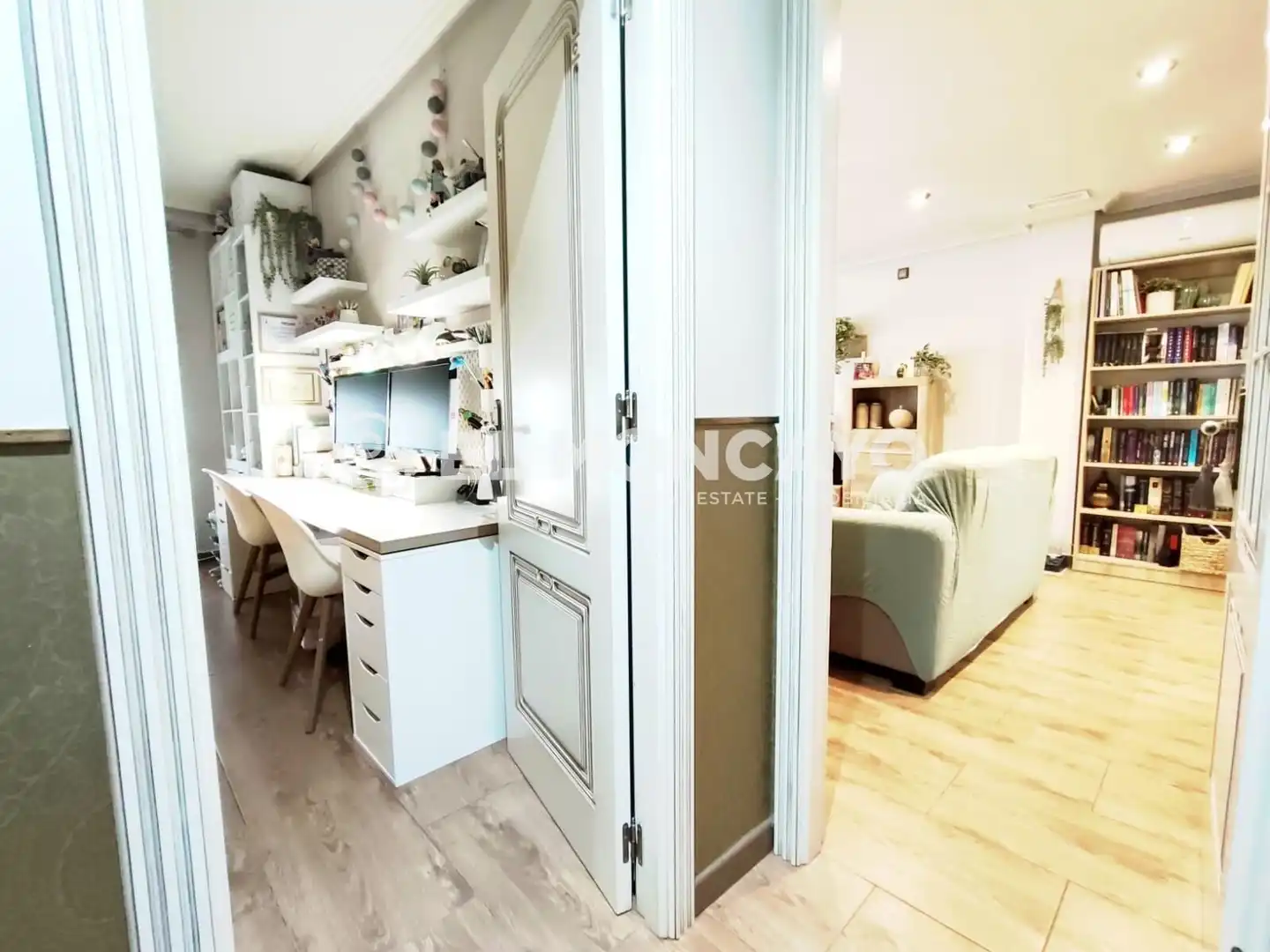 Kitchen of Apartments for sale in Dolores  with Air Conditioner, Heating and Storage room