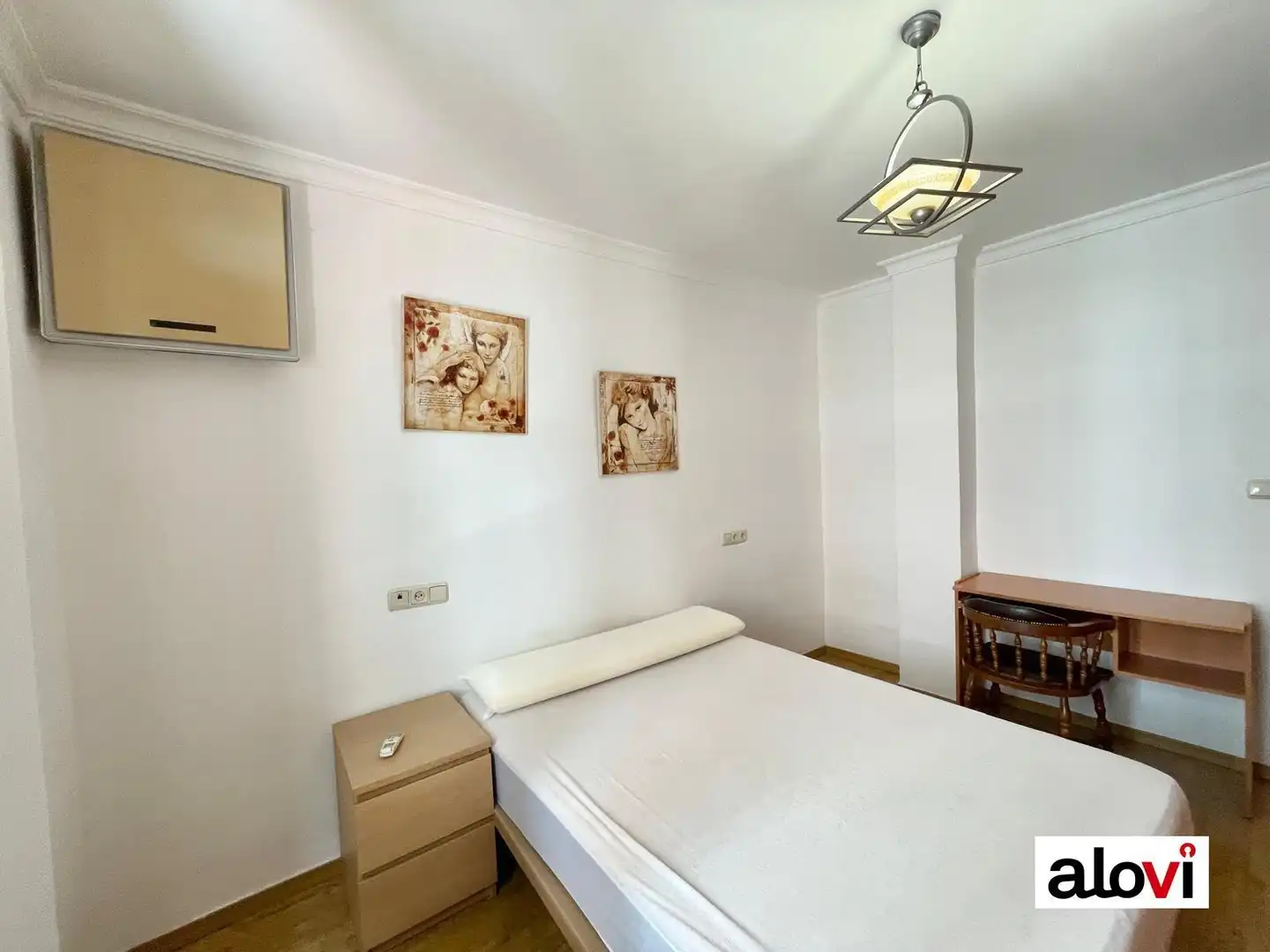 Schlafzimmer von Wohnung zur untervermieten in Granada mit Möbliert und Balkon