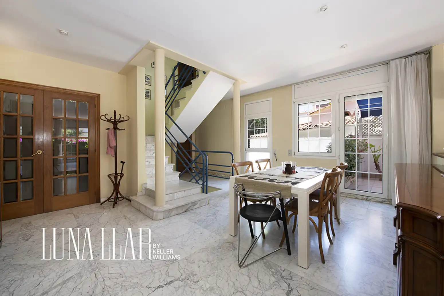 Dining room of Houses for sale in Castelldefels  with Air Conditioner, Heating and Private garden
