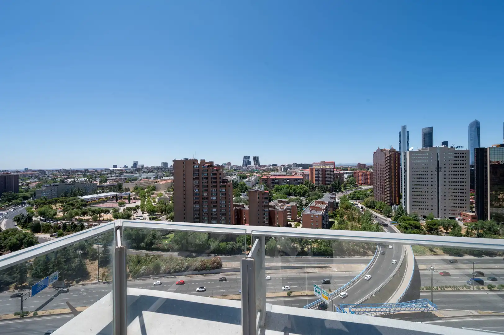 Terrassa de Apartament de lloguer en Madrid amb Aire condicionat, Calefacció i Traster