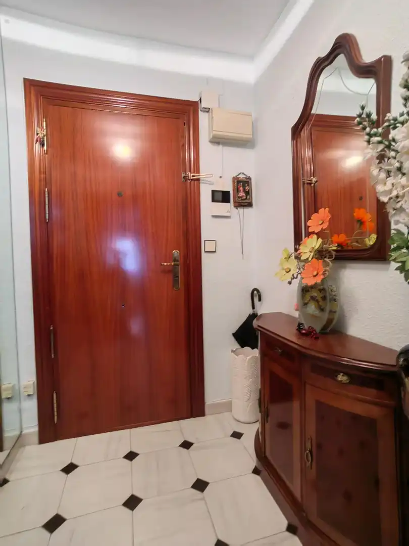 Flat for sale in Carretera de Cádiz