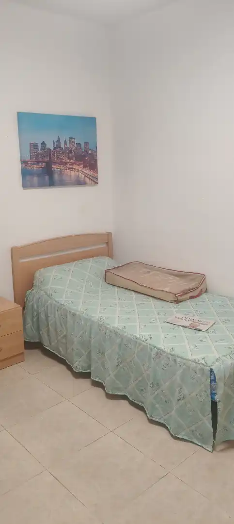 Habitación de Piso de alquiler en Zaragoza con Calefacción, Amueblado y Horno