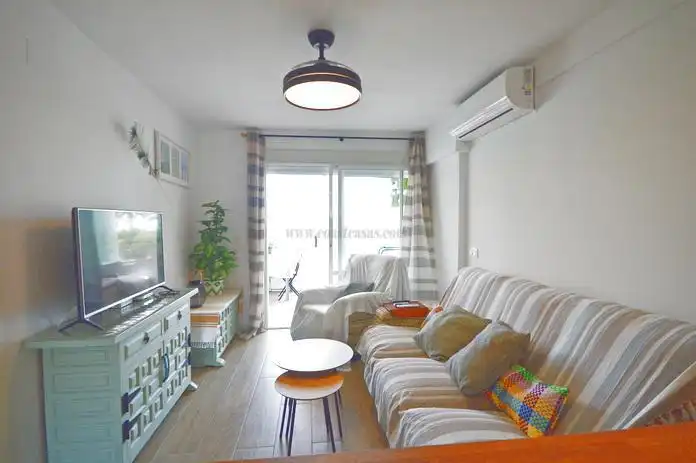 Sala d'estar de Apartament en venda en Torrevieja amb Aire condicionat, Calefacció i Terrassa