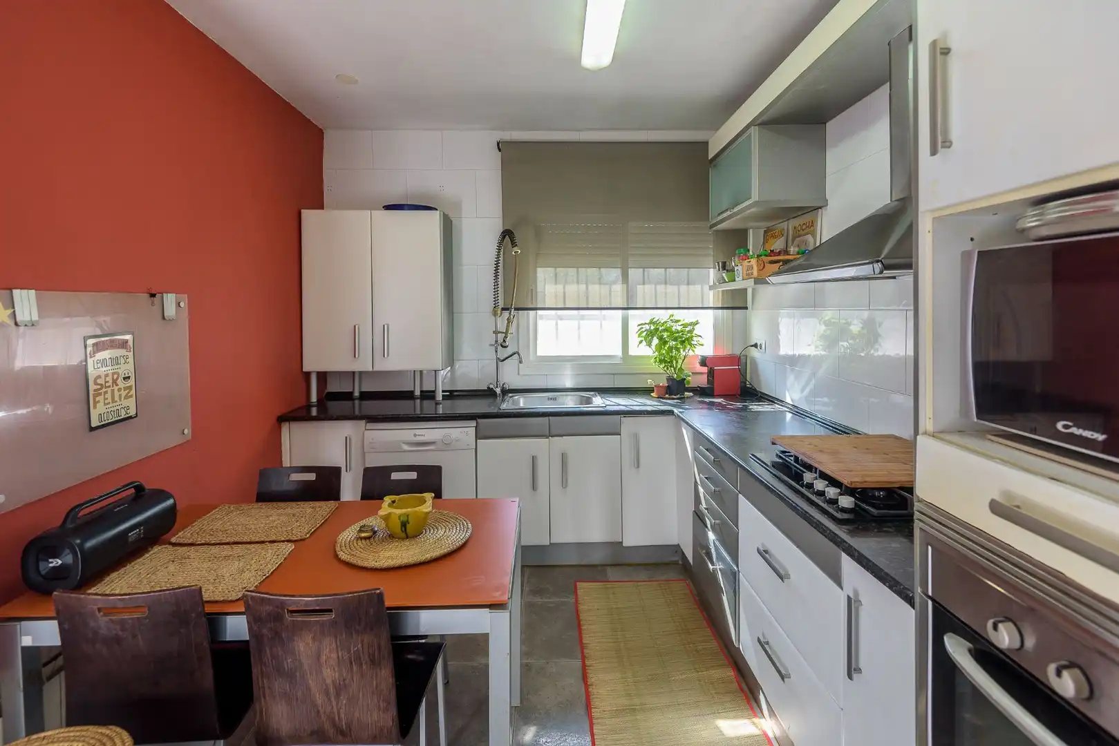 Cuina de Casa o xalet en venda en Tarragona amb Jardí privat, Terrassa i Traster