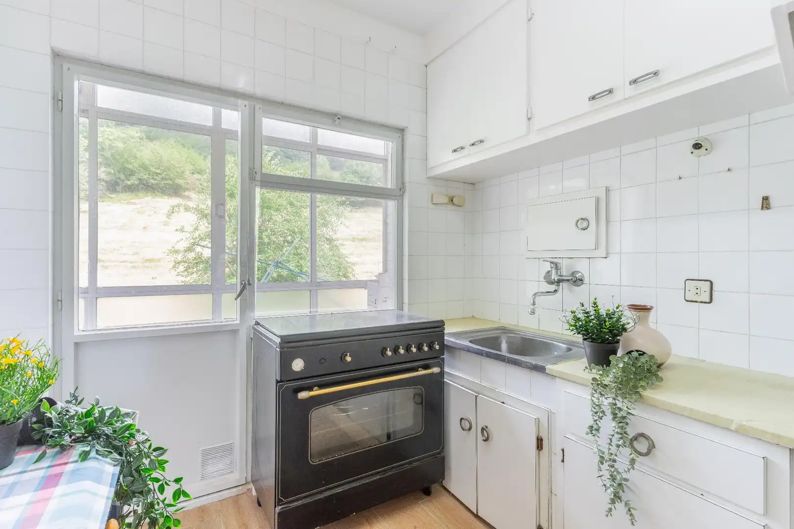 Kitchen of Flat for sale in Aller  with Terrace, Storage room and Furnished